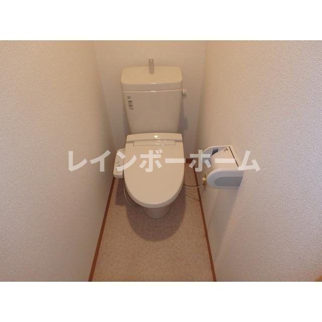 ＪＲ京浜東北線 川口駅 徒歩13分 4階建 築13年のトイレ写真