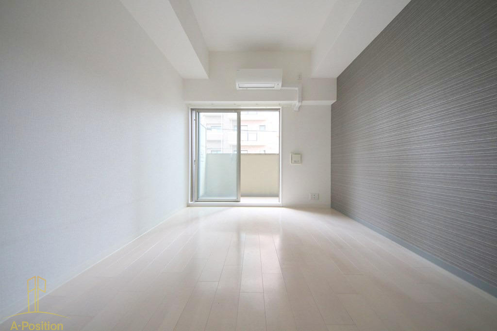 居室・リビング　WING TERRACE MINAMIHORIE
