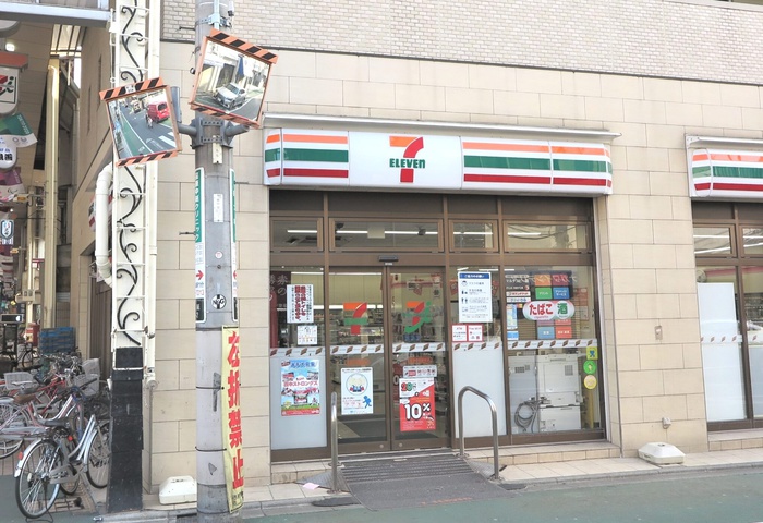 コンビニ　セブンイレブン荏原中延駅前店（コンビニ）まで182m