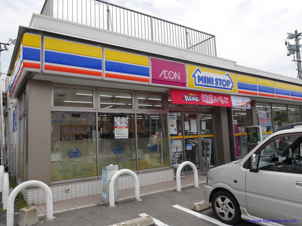 コンビニ　【ミニストップ 門司ウエストコースト店】（コンビニ）まで263m