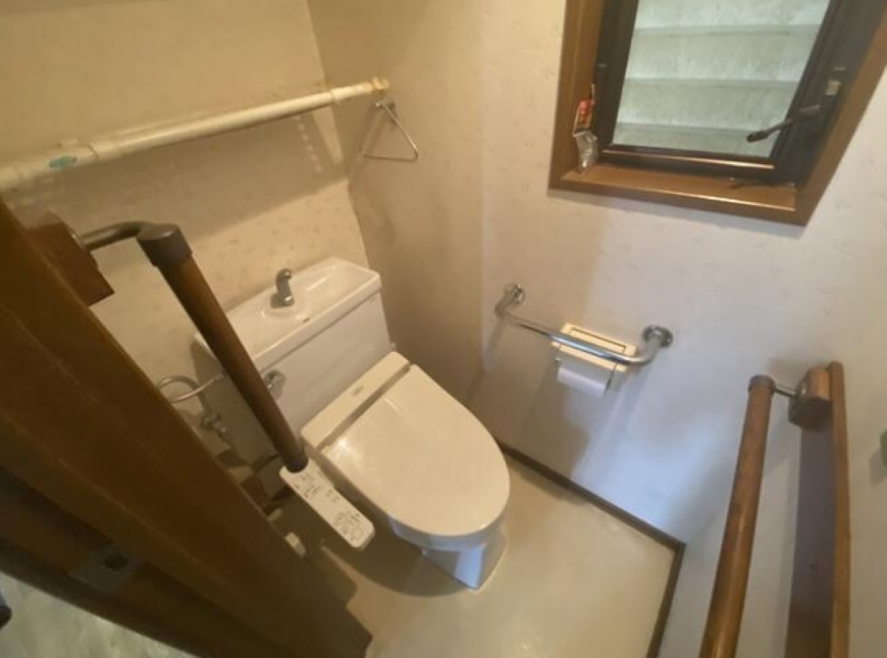 上高丸1丁目戸建のトイレ写真