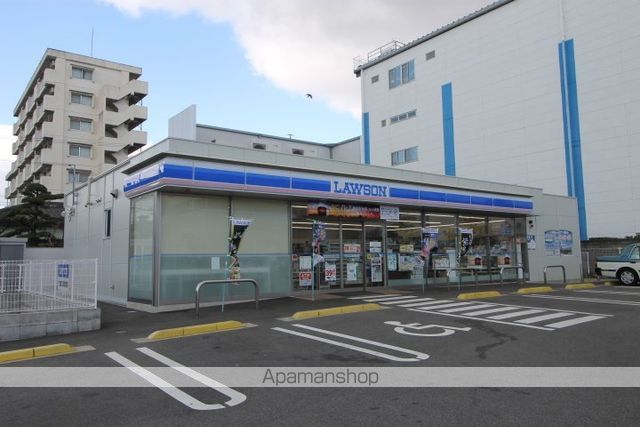 コンビニ　ローソン中川玉船町店（コンビニ）まで681m