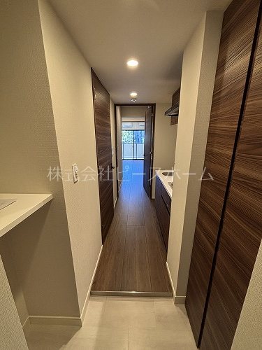 玄関　※別号室参考写真