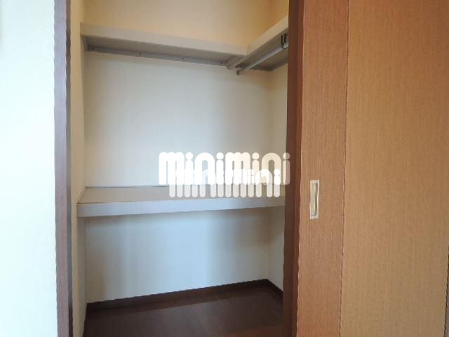 収納　ウォークインクローゼット