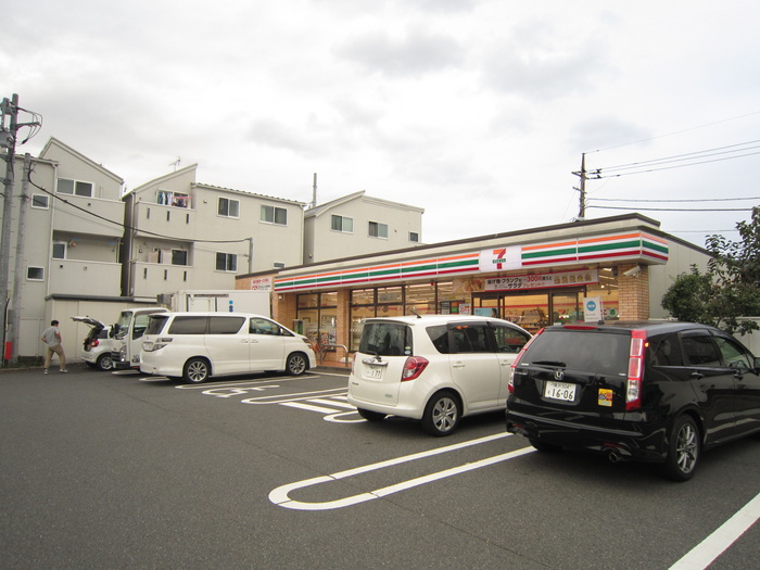コンビニ　セブンイレブン（コンビニ）まで150m