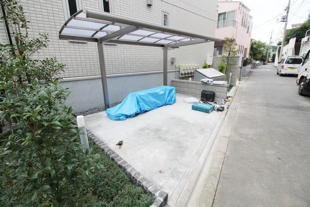 その他共有部分　★屋根付駐輪場です★
