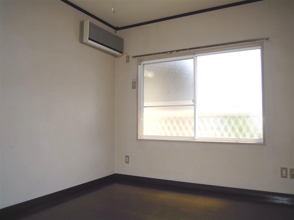 モンパレス富岡第一 1号棟の居間写真
