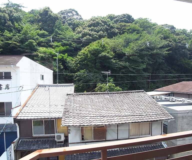 【京都市左京区浄土寺西田町のマンションの眺望】