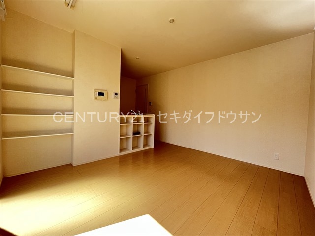 セクレール北本町C棟の居間写真