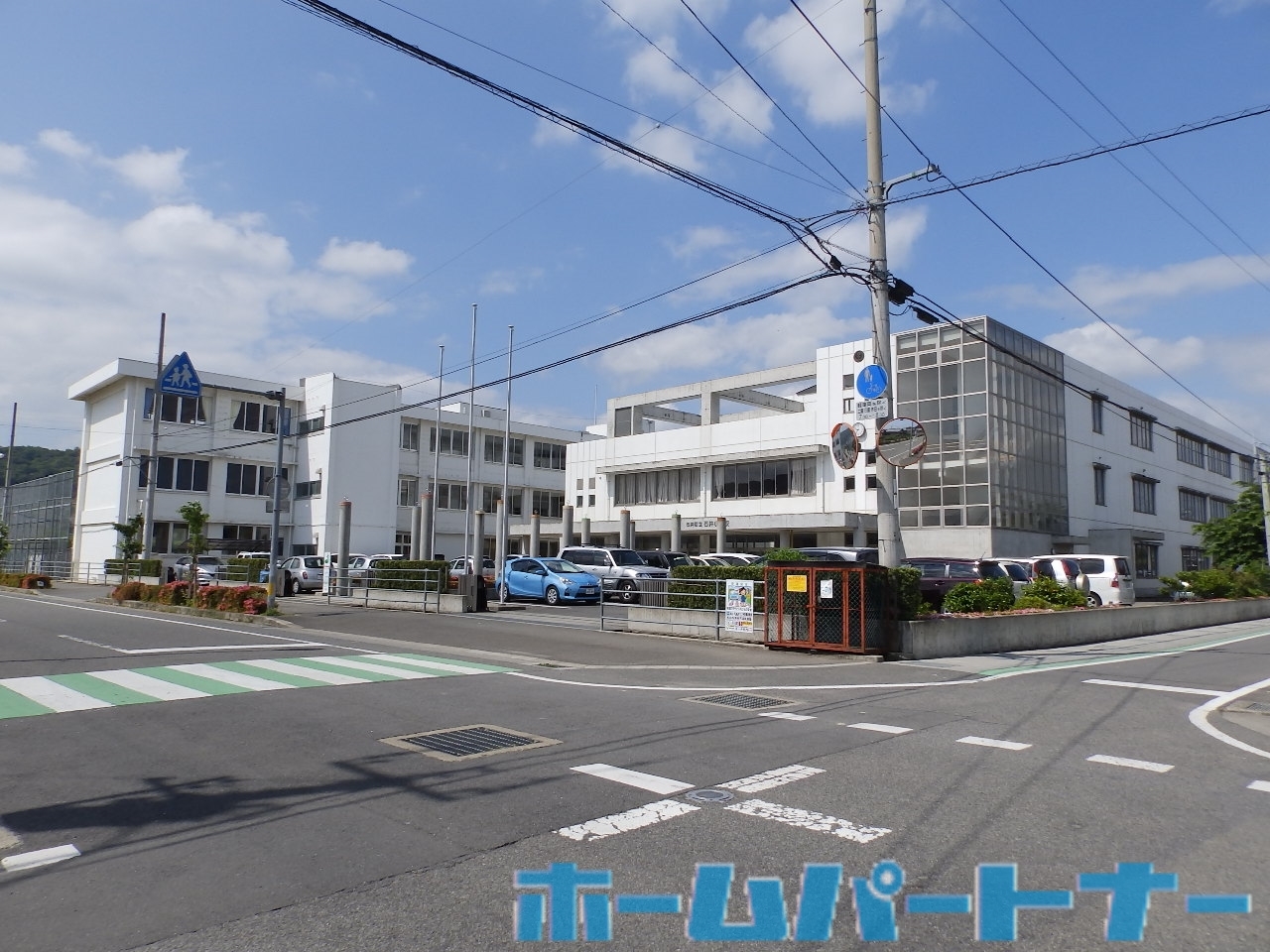 小学校　石井町立石井小学校（小学校）まで345m