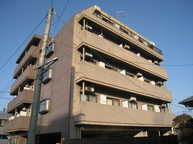 仙台市青葉区荒巻神明町のマンションの建物外観