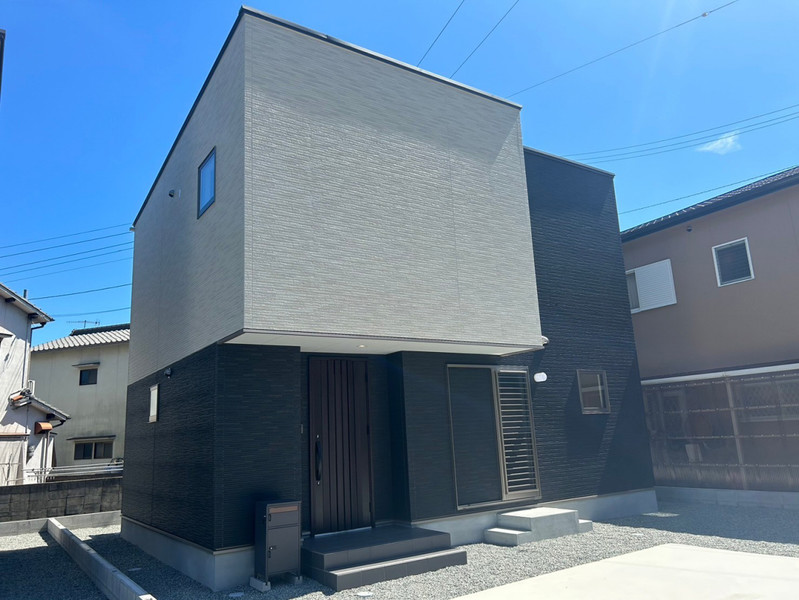 広畑区西蒲田戸建の建物外観