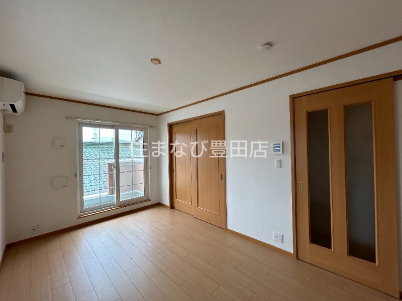 居室・リビング　同型タイプ