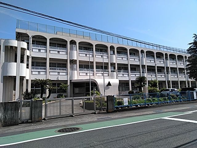 【ドミール21WEST5の小学校】