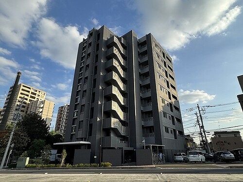 さいたま市浦和区岸町のマンションの建物外観