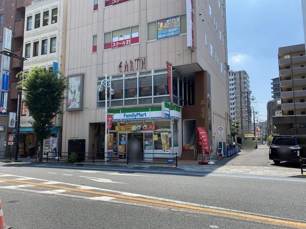 【さいたま市浦和区岸町のマンションのコンビニ】