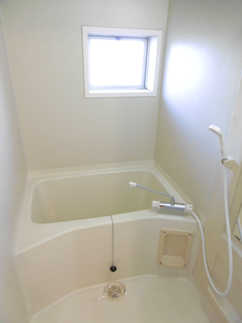 バス・シャワールーム　お風呂で日々の疲れを落としましょう