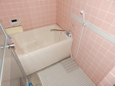 バス・シャワールーム　バス