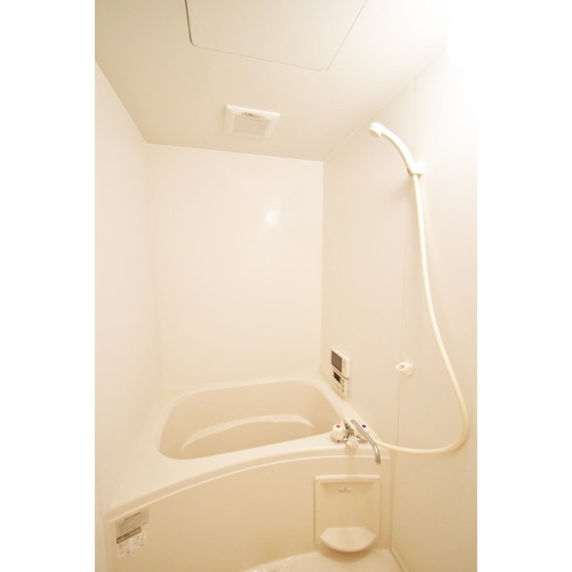 バス・シャワールーム　お風呂で日々の疲れを落としましょう