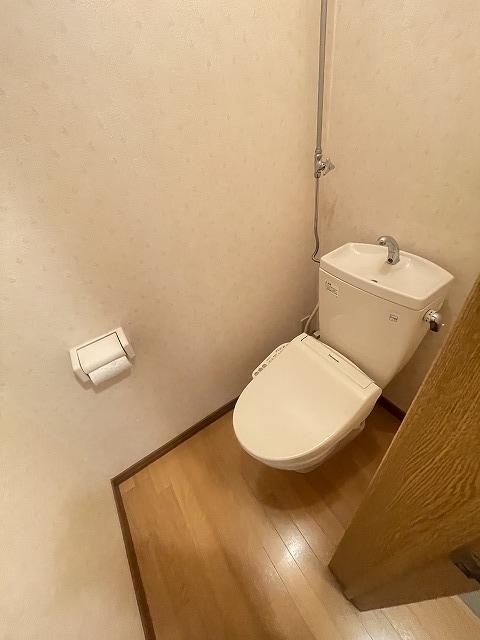 トイレ　トイレ