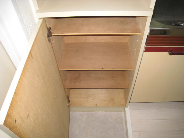 玄関　※写真は別のお部屋のものです。現況を優先とさせて頂きます