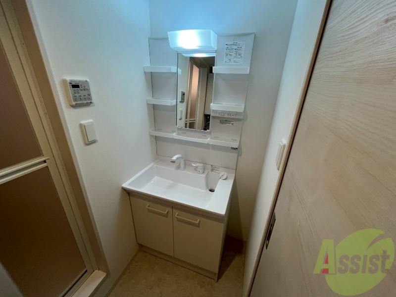 洗面設備　こちらに洗面台があります。朝の洗顔はこちらで。