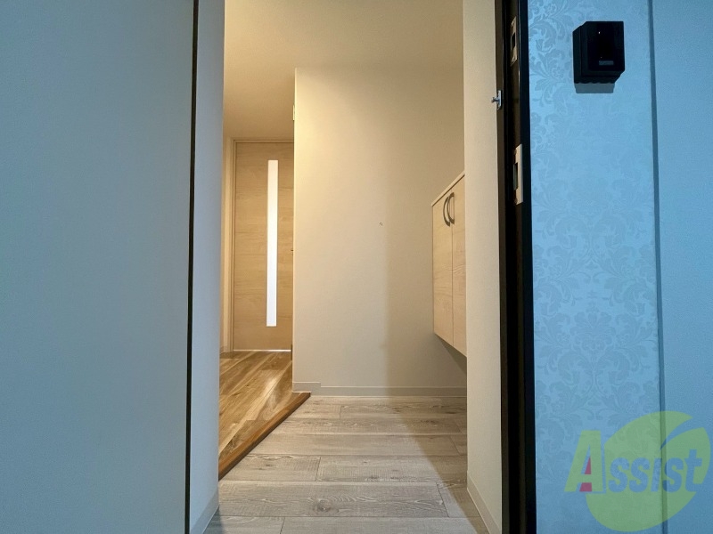 玄関　玄関の様子です。明るい印象ですね。気分もあがりそう。