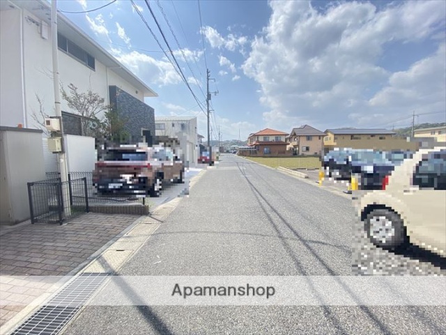 その他　前面道路（その他）まで0m