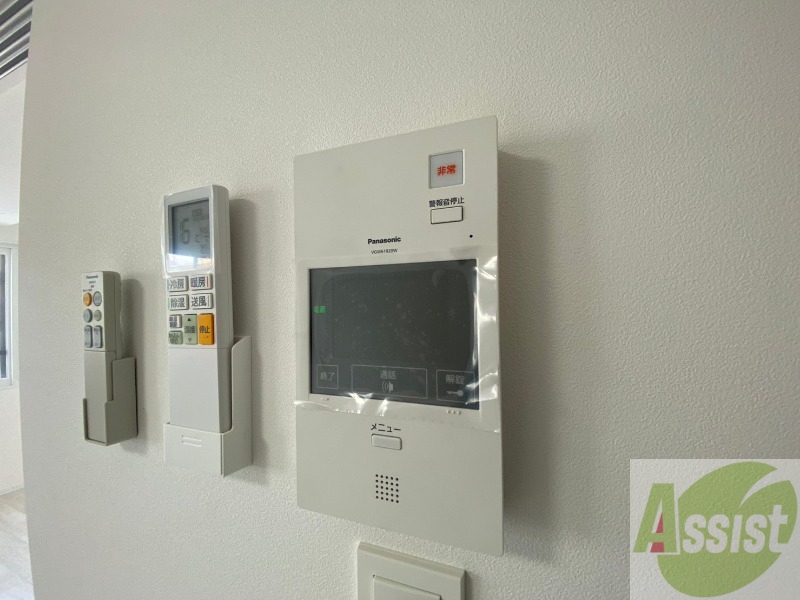 セキュリティ　ＴＶモニター付インターホンです。来客者の顔が見えるので安心！