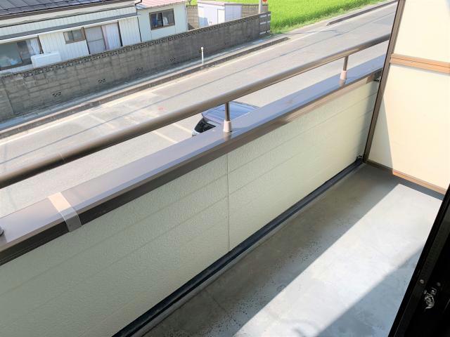 バルコニー　（別部屋イメージ）