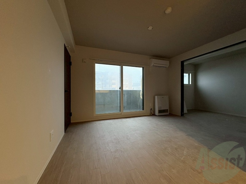 居室・リビング　広々としたリビングですね。使い勝手がよさそうですね！