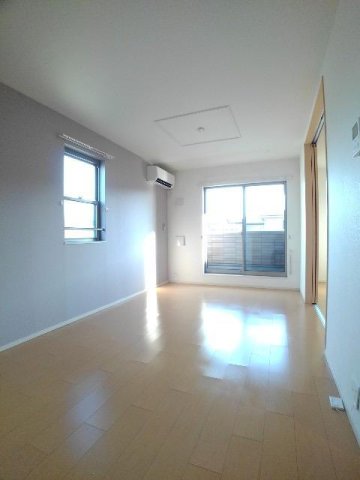 居室・リビング　居間です