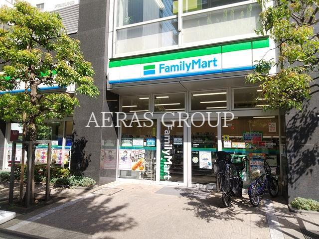 コンビニ　ファミリーマート 西新宿アトラスタワー店（コンビニ）まで96m