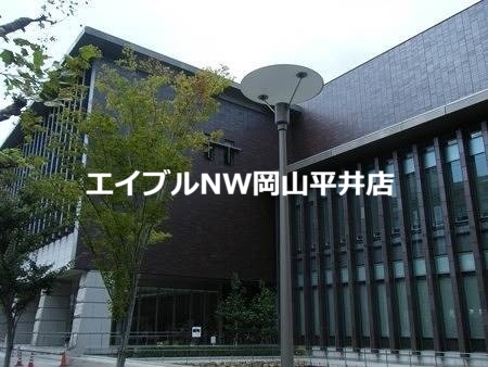 図書館　就実大学就実短期大学図書館（図書館）まで651m