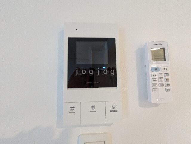 セキュリティ　モニター付きインターホン
