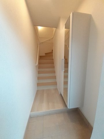 玄関　収納もある玄関です