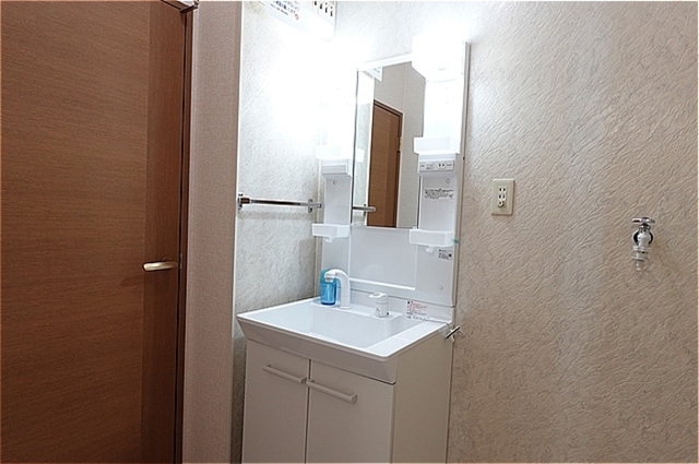 洗面設備　洗髪洗面化粧台