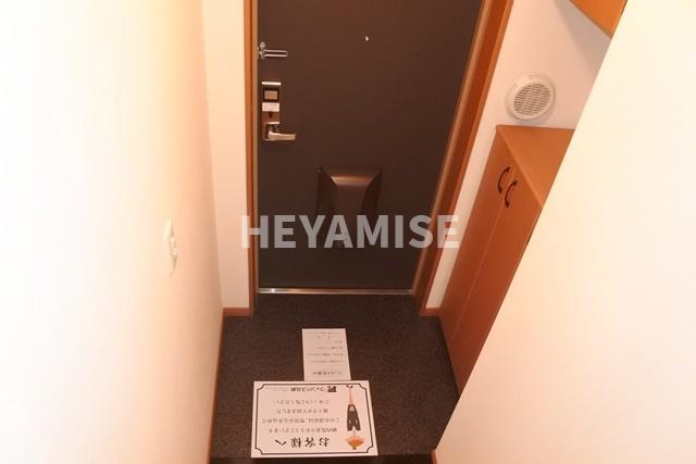 玄関　※室内画像は別部屋のもの