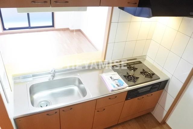 キッチン　※室内画像は別部屋のもの