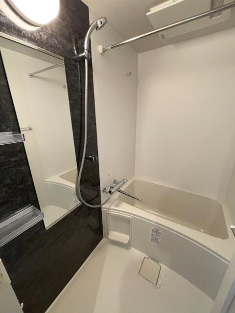 バス・シャワールーム　お風呂です