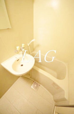 バス・シャワールーム　お風呂です。