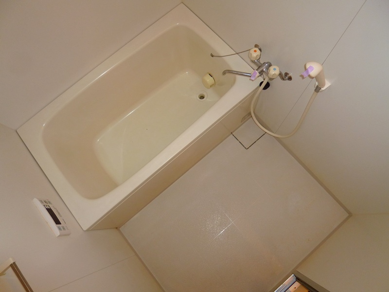 バス・シャワールーム　シンプルで機能的なユニットバスです！