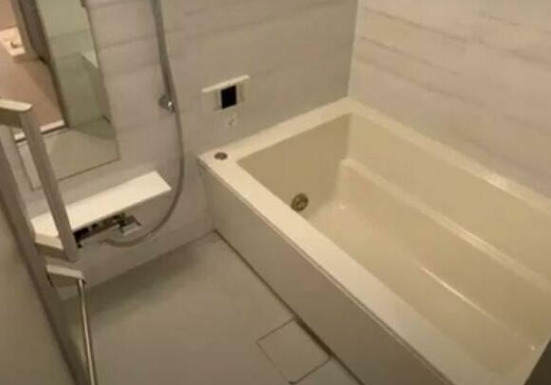 バス・シャワールーム　※別部屋の参考写真です。