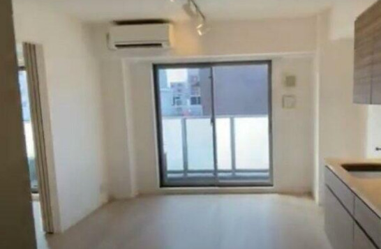 居室・リビング　※別部屋の参考写真です。