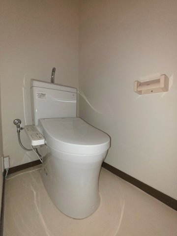 トイレ　同物件内参考画像