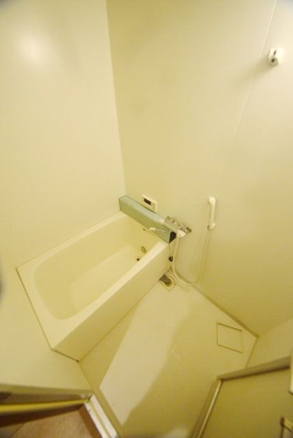 バス・シャワールーム　★お部屋探しは、当店千歳烏山店へ★