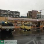 コンビニ　セブンイレブン（コンビニ）まで500m