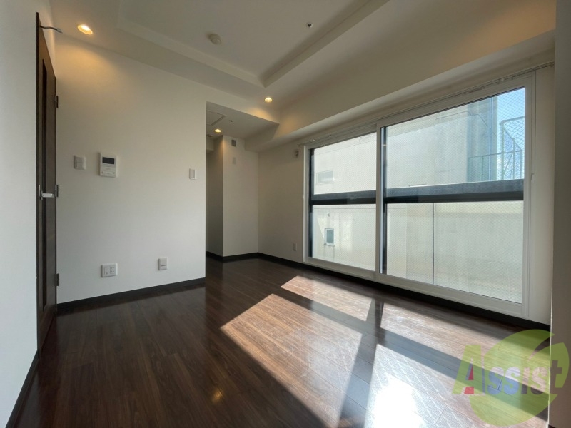 居室・リビング　広くてキレイなお部屋が広がっていて、充実した生活が送れそう。