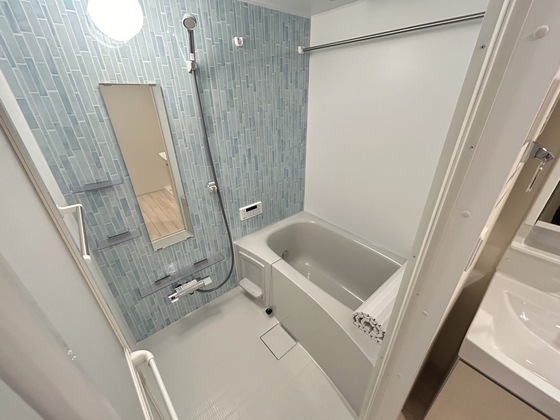 バス・シャワールーム　※別部屋の写真です