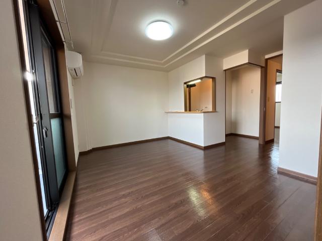 居室・リビング　リビング